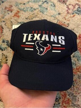 Houston Texans 90s Headmaster navy snapback hat (NWT)